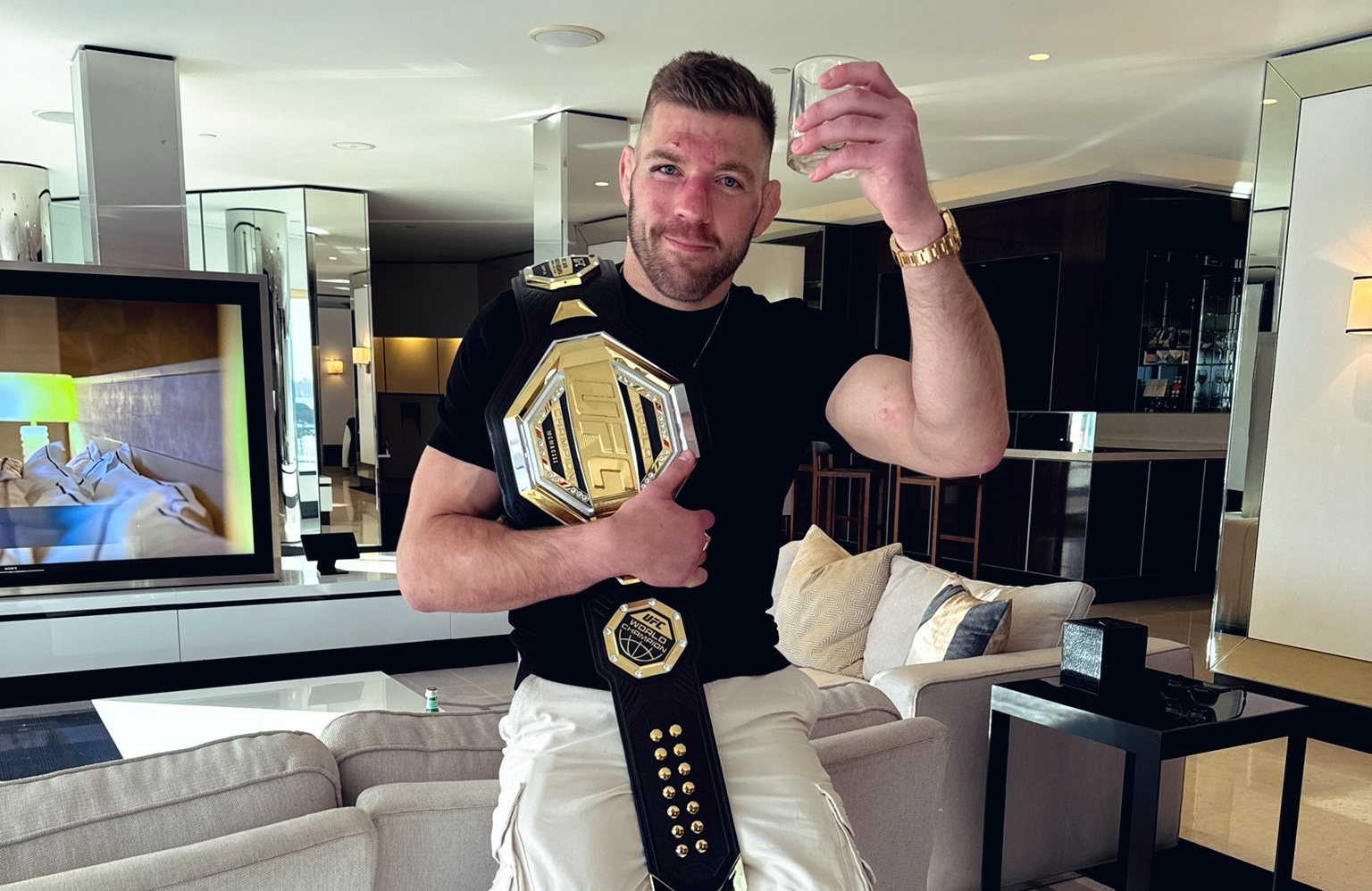 Dricus du Plessis Thanks Drake’s 'Curse' After Epic UFC Win 😂