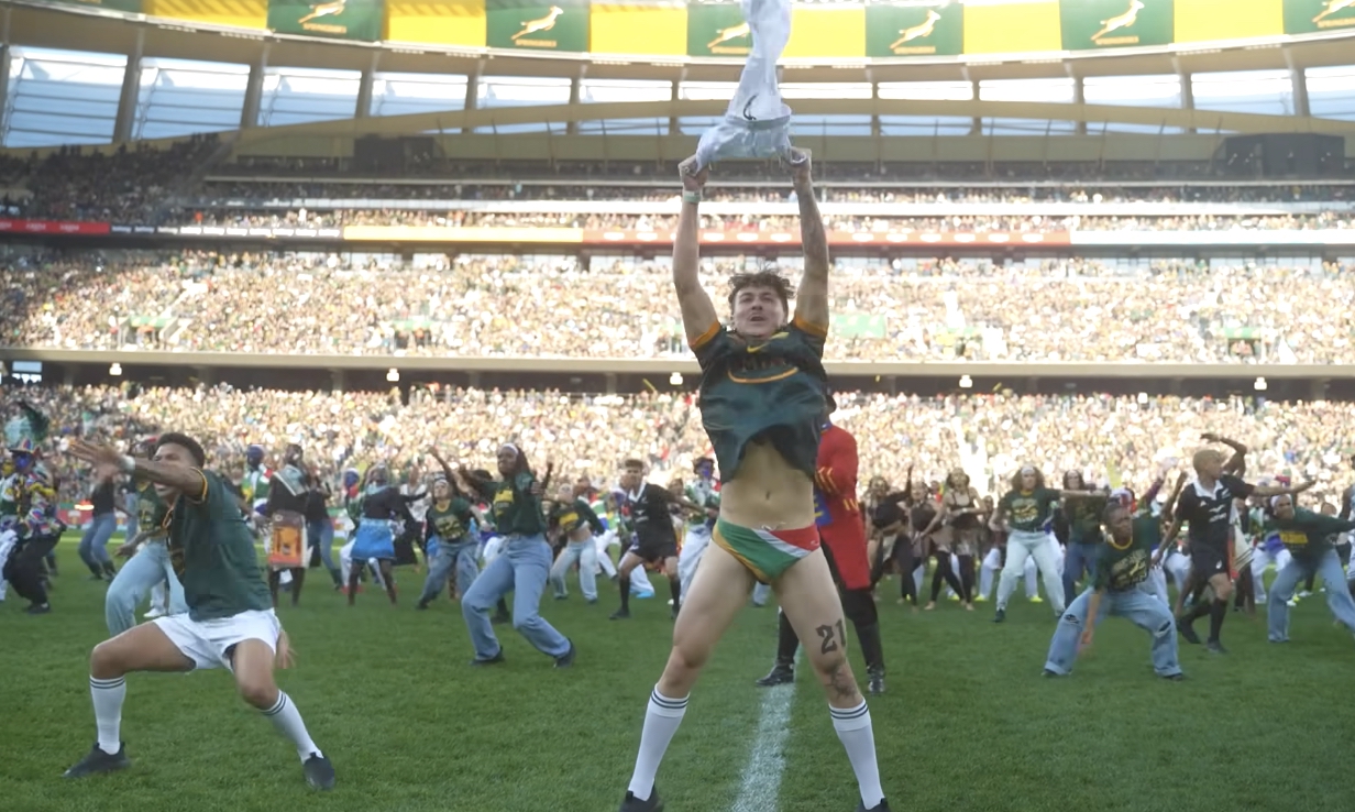 Watch: Forever Green, Forever Gold, Forever United! SA Rugby Go Viral With EPIC Flashmob!